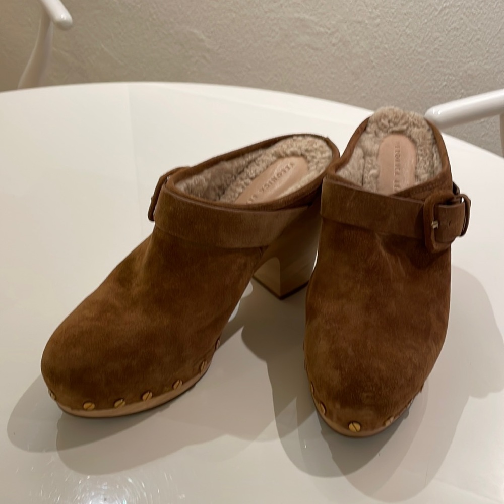 Veronica Beard Dacey Shearling Suede Clogs, Size 10 NEW